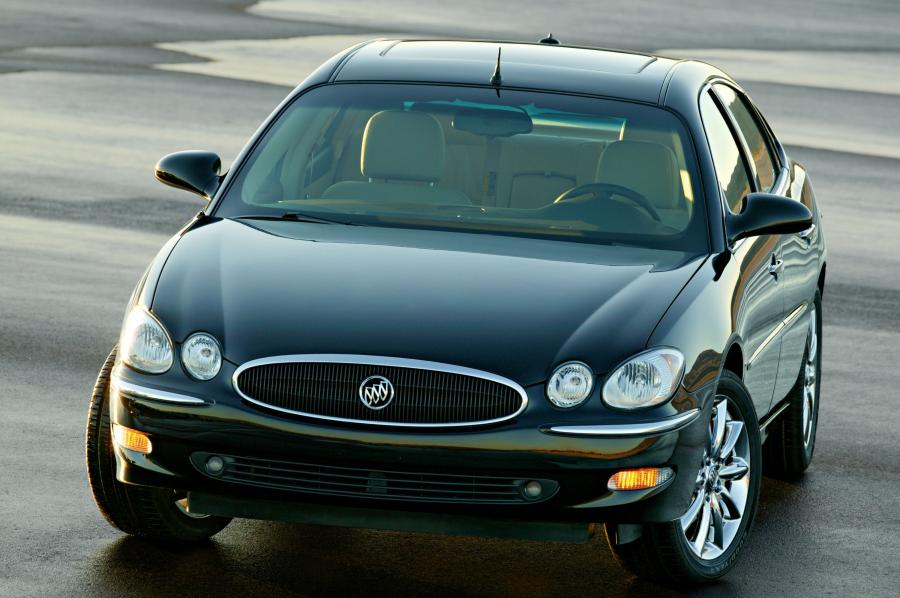  Buick LaCrosse 2005 года  (фото 2 из 65)